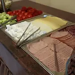 Black Sea - Breakfast, Pool & Free Parking 3*