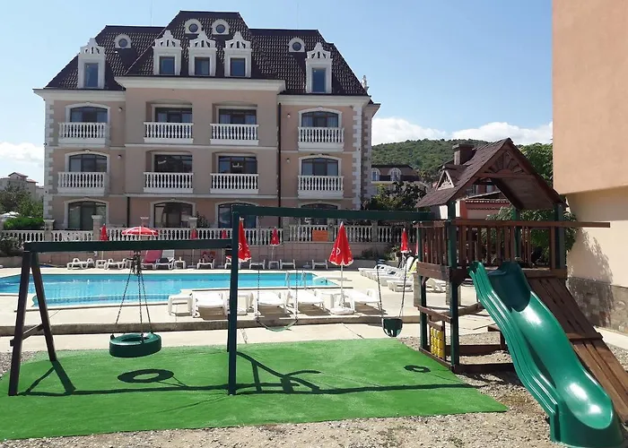 Black Sea - Breakfast, Pool & Free Parking 3* Obzor
