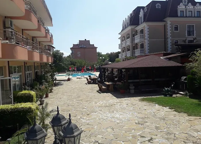 Black Sea - Breakfast, Pool & Free Parking Hotel Obzor